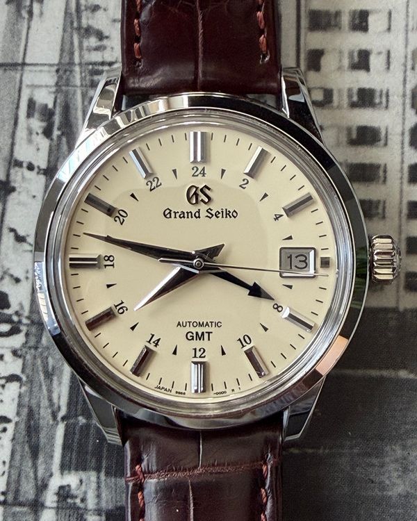 2026 Grand Seiko Elegance Collection 39.5MM Champagne Dial Leather Strap (SBGM221)