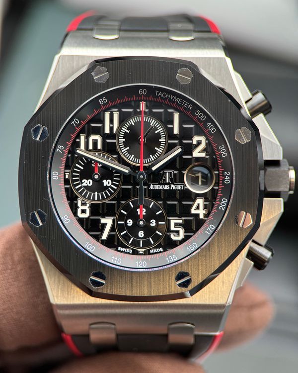 2020 Audemars Piguet Royal Oak Offshore Chronograph "Vampire" 42MM Black Dial Rubber Strap (26470SO.00.A002CA.01)