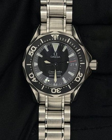 No Reserve - Omega Seamaster “Peter Blake” 28MM Quartz Black Dial Steel Bracelet (2284.50.00)