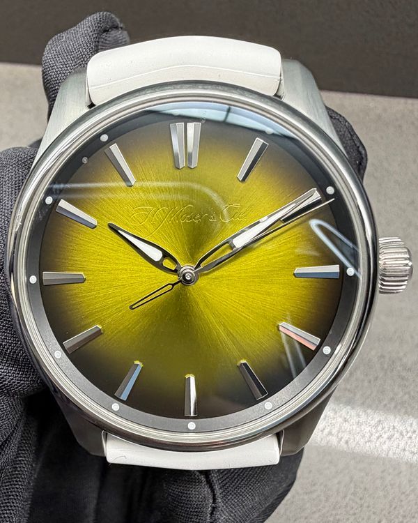 2026 H. Moser & Cie Pioneer Centre Seconds Sunny-Side Up 40MM Yellow Dial Rubber Strap (3201-1200)