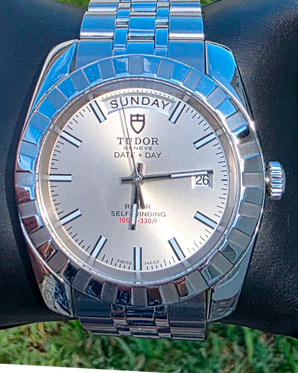 Tudor Classic Date Day 41MM Silver Dial Steel Bracelet (23010)