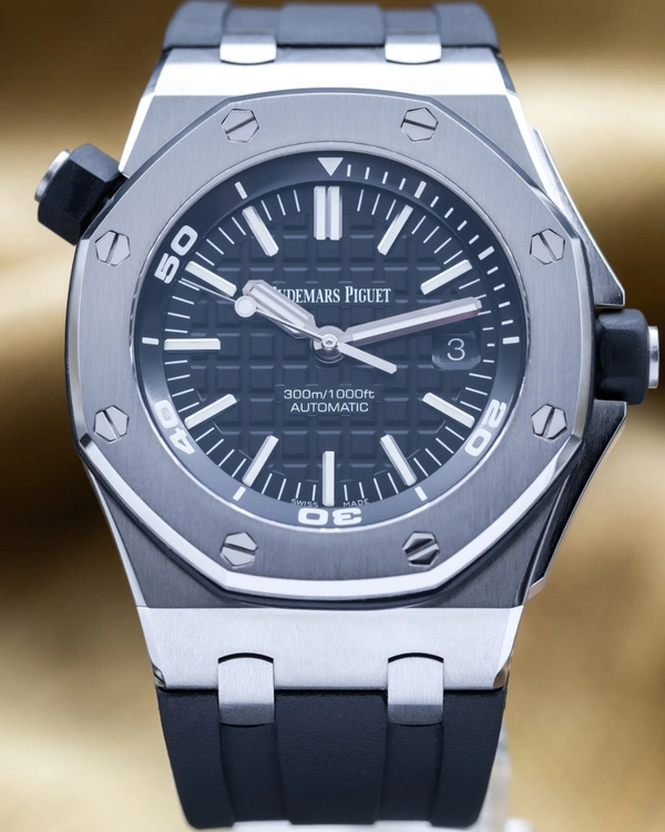 2018 Audemars Piguet Royal Oak Offshore Diver 42MM Black Dial Rubber Strap (15710ST.OO.A002CA.01)