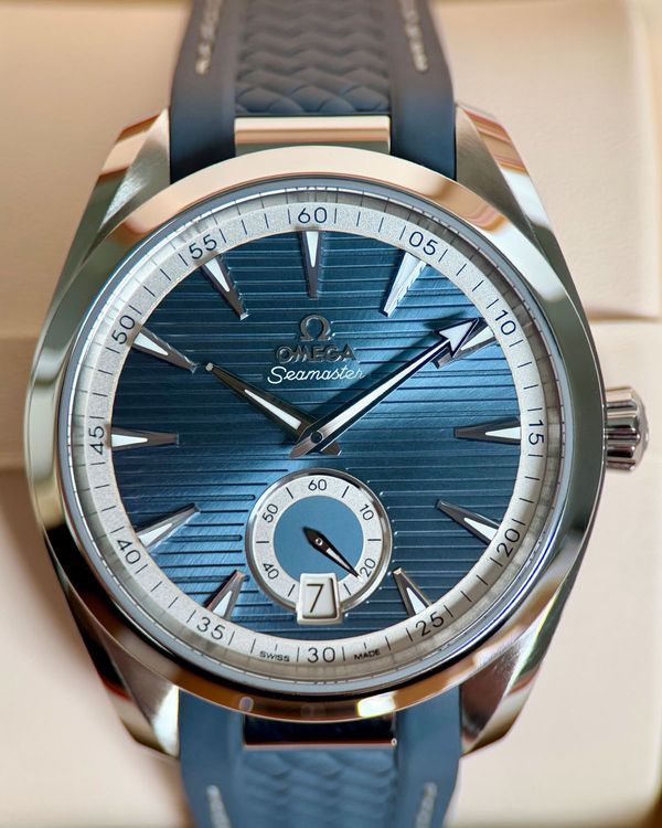 2021 Omega Seamaster Aqua Terra 41MM Blue Dial Rubber Strap (220.12.41.21.03.005)