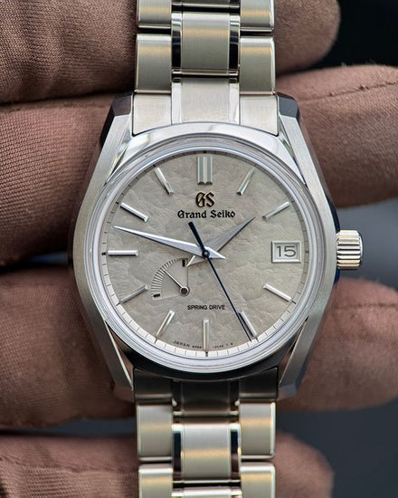 2026 Grand Seiko Heritage "Winter Taisetsu" 40MM Grey Dial Titanium Bracelet (SBGA415)