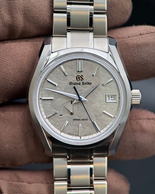 2026 Grand Seiko Heritage "Winter Taisetsu" 40MM Grey Dial Titanium Bracelet (SBGA415)