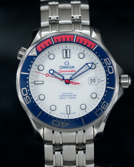 2025 Omega Seamaster Diver 300M Commander's Watch "James Bond" L.E. 41MM White Dial Steel Bracelet (212.32.41.20.04.001)