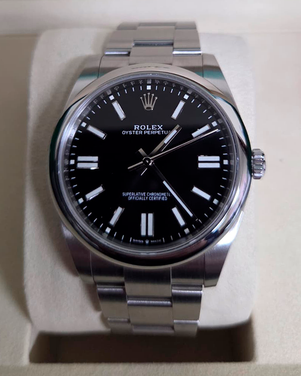 No Reserve - 2025 Rolex Oyster Perpetual 41MM Black Dial Oyster Bracelet (124300)
