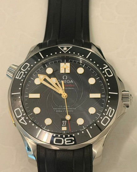 2019 Omega Seamaster Diver 300M “James Bond” L.E. 42MM Black Dial Rubber Strap (210.22.42.20.01.004)