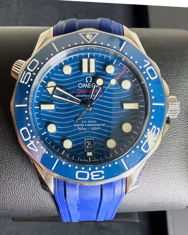 No Reserve - 2021 Omega Seamaster Diver 300M 42MM Blue Dial Rubber Strap (210.30.42.20.03.001)
