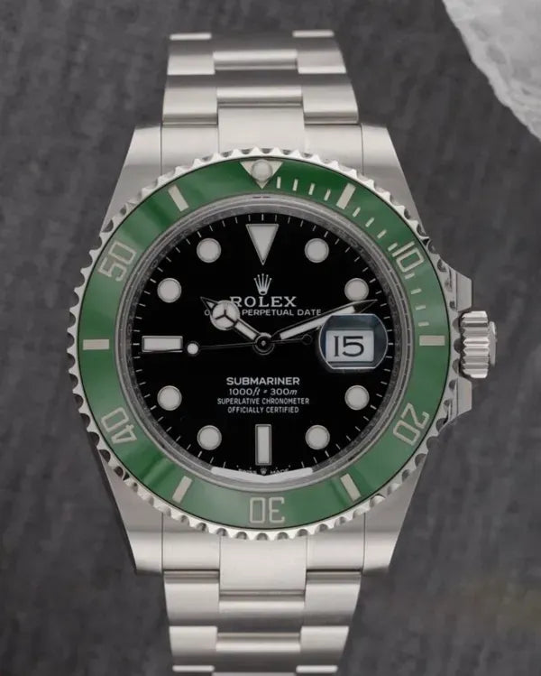 Rolex Submariner (126610LV)