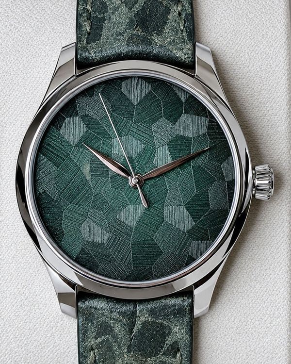 No Reserve - H. Moser & Cie Endeavour (1200-1221)