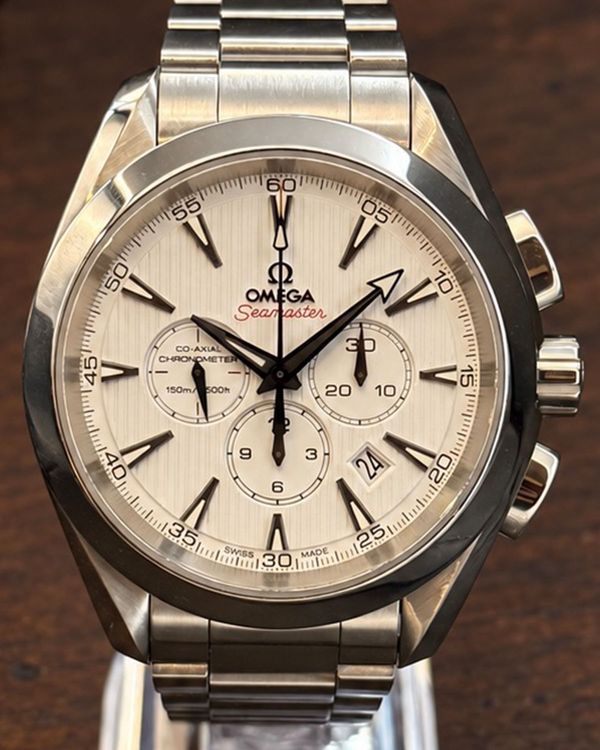 No Reserve - Omega Speedmaster (231.10.44.50.04.001)