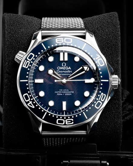 2024 Omega Seamaster Diver 300M "James Bond 60th Anniversary" 42MM Blue Dial Steel Bracelet (210.30.42.20.03.002)