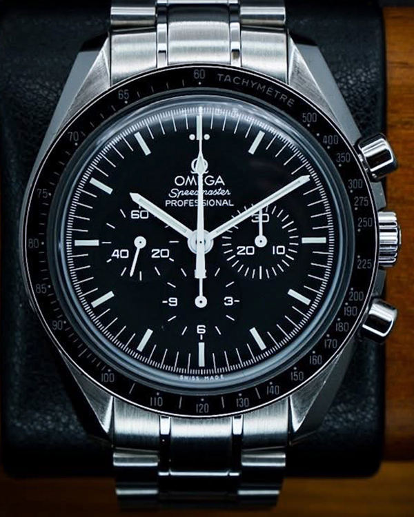 2018 Omega Speedmaster Professional Moonwatch 42MM Black Dial Steel Bracelet (311.30.42.30.01.005)