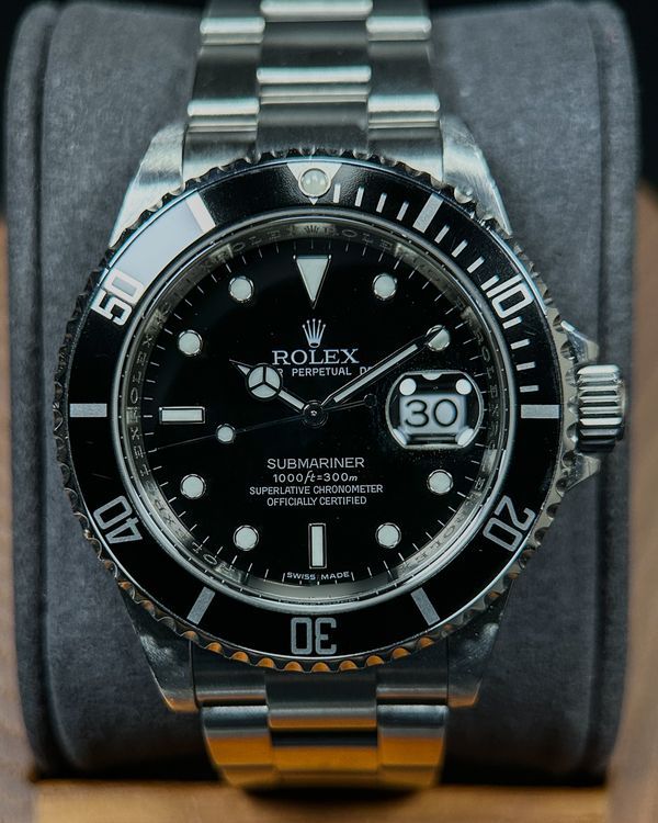 No Reserve - 2009 Rolex Submariner Date 40MM Black Dial Oyster Bracelet (16610)
