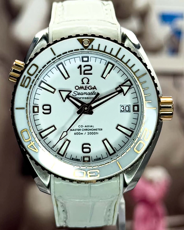 Omega Seamaster Planet Ocean (215.23.40.20.04.001)