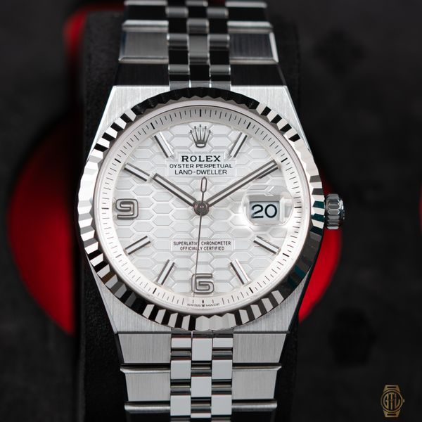 2026 Rolex Land-Dweller 36MM White "Honeycomb" Dial Flat Jubilee Bracelet (127234)