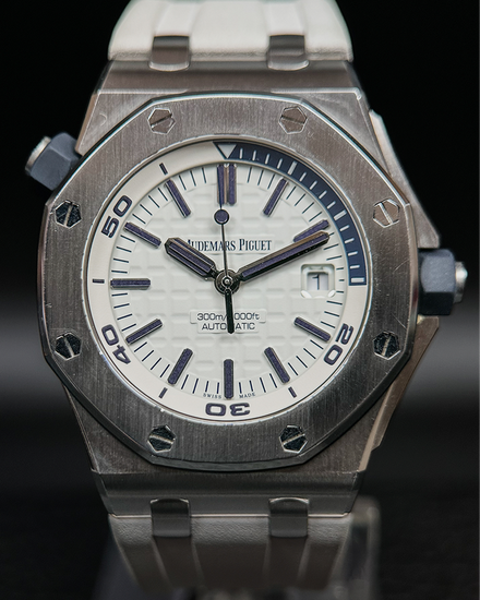 No Reserve - 2020 Audemars Piguet Royal Oak Offshore Diver 42MM White Dial Rubber Strap (15710ST.OO.A010CA.01)