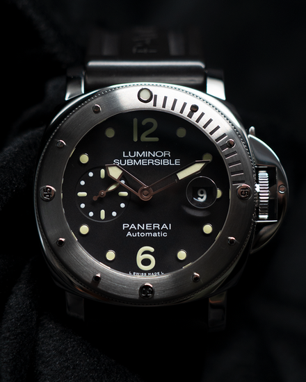 No Reserve - 2018 Panerai Submersible 44MM Black Dial Rubber Strap (PAM01024)