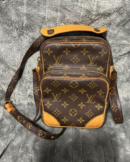 2001 Louis Vuitton Amazone Small Brown Monogram Canvas Gold-Tone Hardware (M45236)