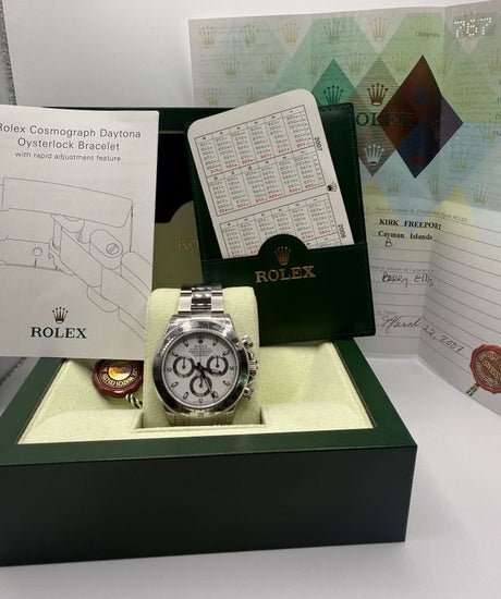 2007 Rolex Cosmograph Daytona 40MM White Dial Oyster Bracelet (116520)