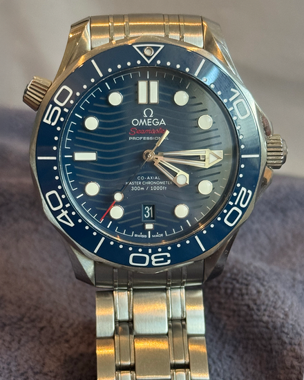No Reserve - 2019 Omega Seamaster Diver 300M 42MM Blue Dial Steel Bracelet (210.30.42.20.03.001)