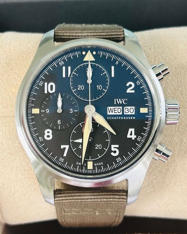 working IWC Schaffhausen Pilot (IW387901)