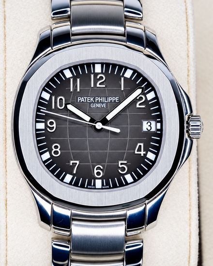 2011 Patek Philippe Aquanaut 40MM Black Dial Steel Bracelet (5167/1A-001)