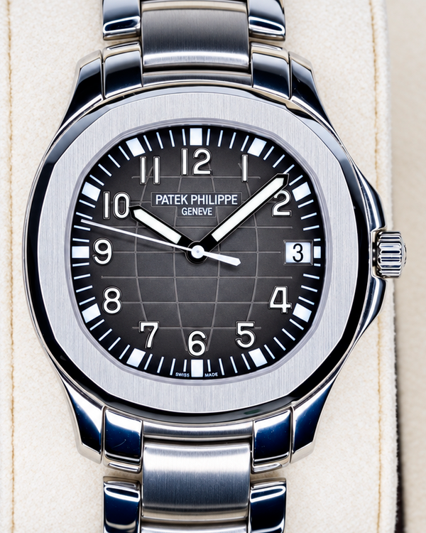 2011 Patek Philippe Aquanaut 40MM Black Dial Steel Bracelet (5167/1A-001)