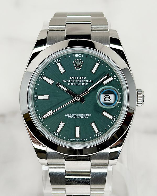 No Reserve - 2025 Rolex Datejust 41MM Green Dial Oyster Bracelet (126300)