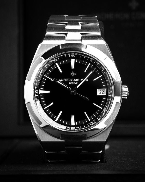 2019 Vacheron Constantin Overseas 41MM Black Dial Steel Bracelet (4500V/110A-B483)