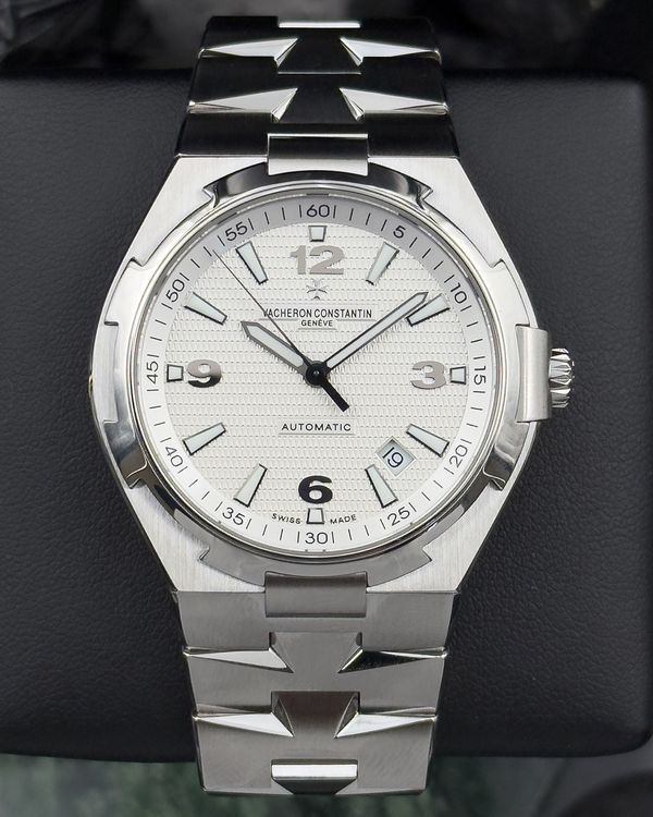 2012 Vacheron Constantin Overseas 43MM Silver Dial Steel Bracelet (47040/B01A-9093)