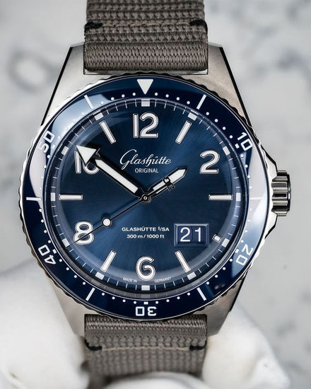 2026 Glashütte Original SeaQ Panorama Date 43.2MM Blue Dial Textile Strap (1-36-13-02-81-34)