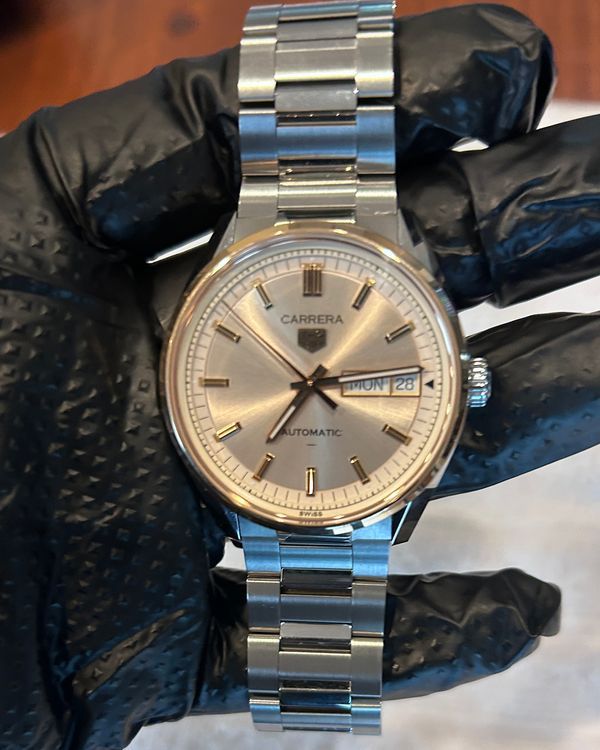 2025 Tag Heuer Carrera 41MM Silver Dial Steel Bracelet (WDA2150.BA0043)