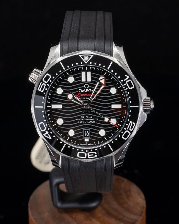2026 Omega Seamaster Diver 300M 42MM Black Dial Rubber Strap (210.32.42.20.01.001)