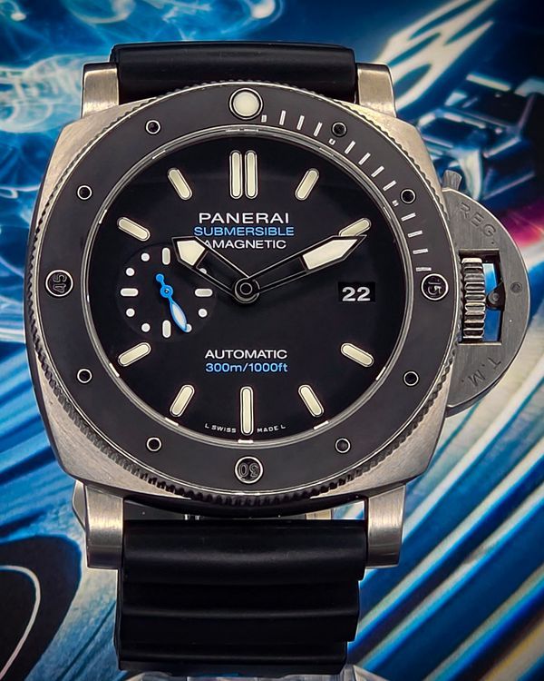 No Reserve - Panerai Submersible 1950 3 Days 47MM Black Dial Rubber Strap (PAM01389)
