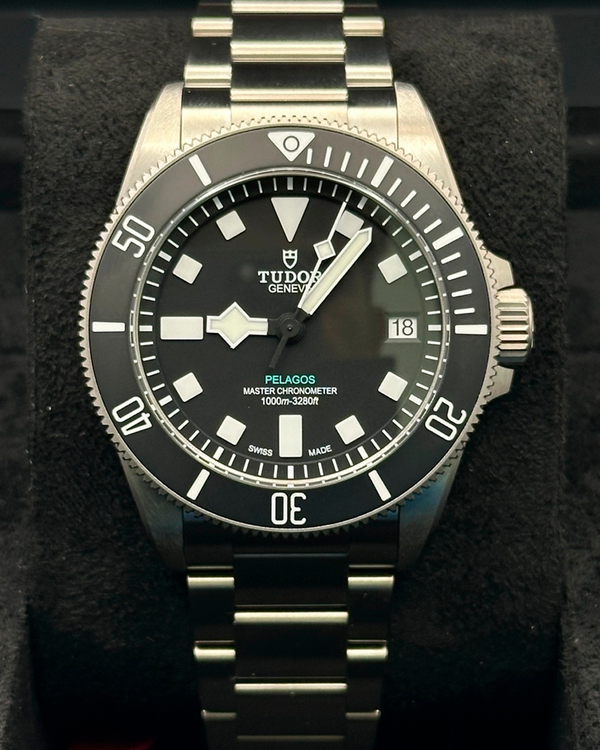 2026 Tudor Pelagos Ultra 43MM Black Dial Titanium Bracelet (2543C1A7NU)