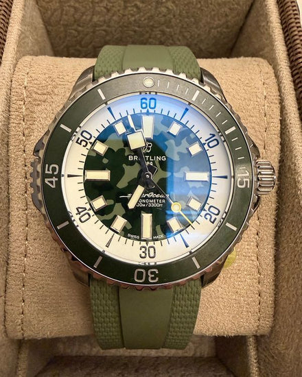2026 Breitling Superocean Super Diver 46MM Green Dial Rubber Strap (E10379)