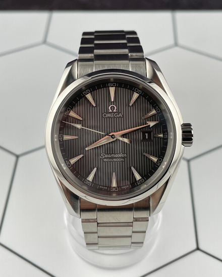 No Reserve - Omega Seamaster Aqua Terra 38.5MM Quartz Grey Dial Steel Bracelet (231.10.39.61.06.001)