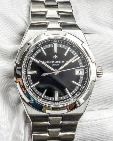 2021 Vacheron Constantin Overseas 41MM Black Dial Steel Bracelet (4500V/110A-B483)