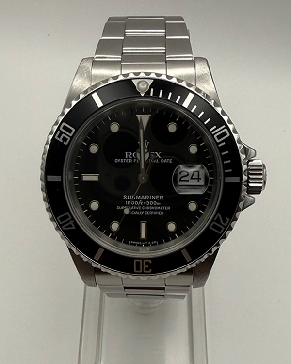 No Reserve - 1990 Rolex Submariner Date 40MM Black Dial Oyster Bracelet (116610)