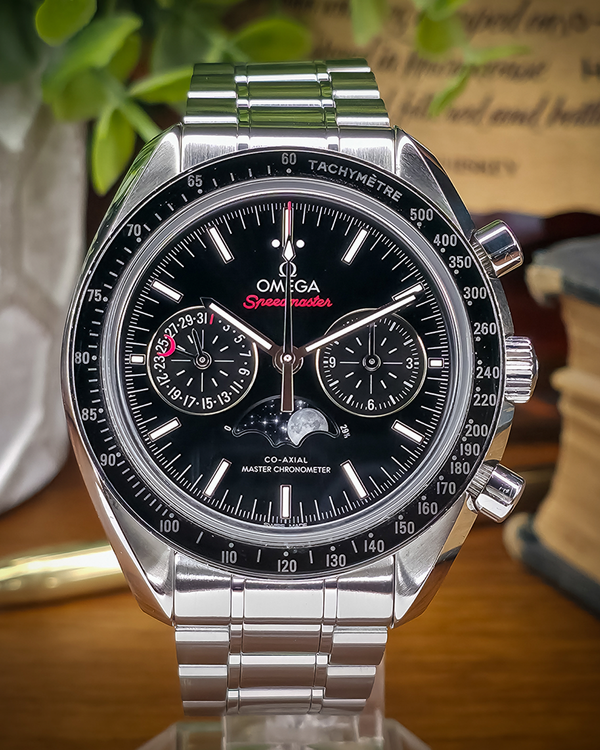 2018 Omega Speedmaster Moonphase 44.25MM Black Dial Steel Bracelet (304.30.44.52.01.001)