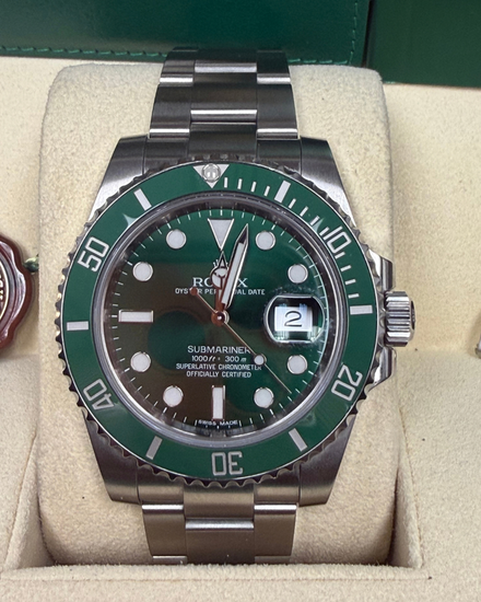 No Reserve - 2012 Rolex Submariner Date “Hulk” 40MM Green Dial Oyster Bracelet (116610LV)