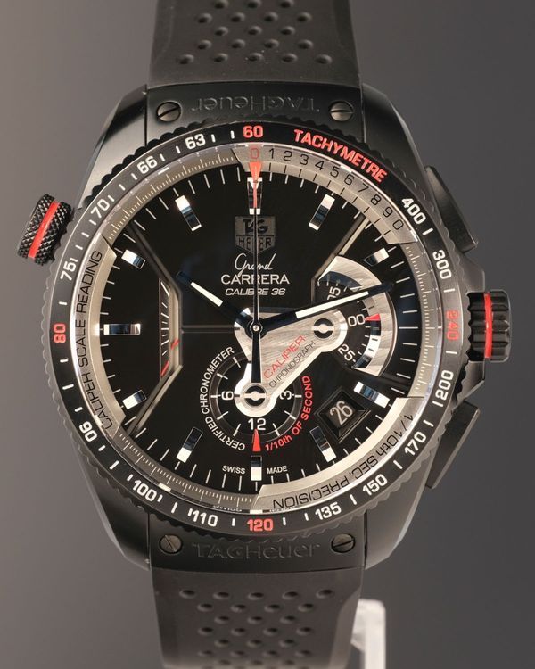 No Reserve - Tag Heuer Carrera 43MM Black Dial Rubber Strap (CAV5185.FT6020)