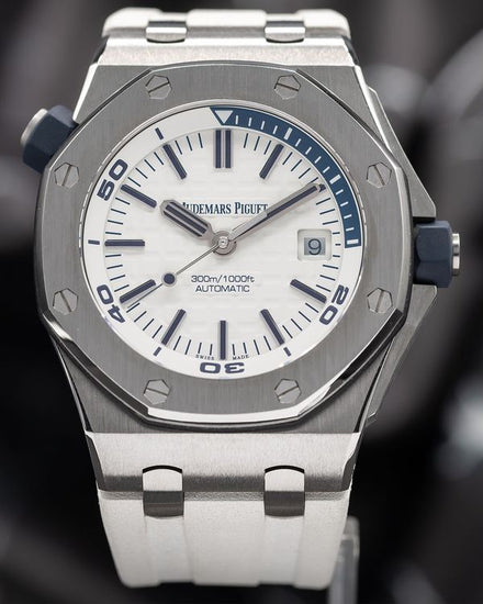 2019 Audemars Piguet Royal Oak Offshore Diver 42MM White Dial Rubber Strap (15710ST.OO.A010CA.01)