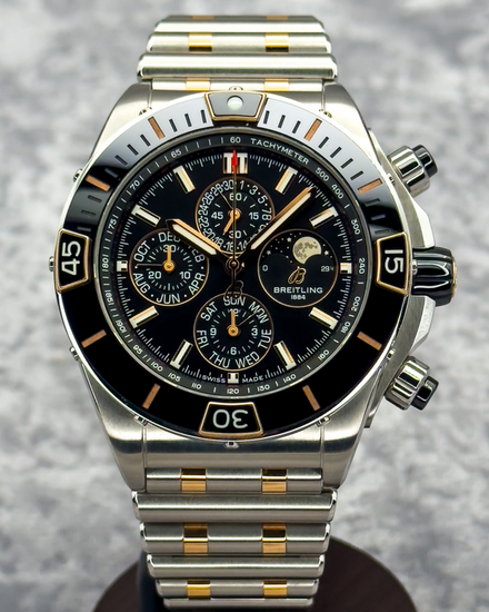 2022 Breitling Super Chronomat Four-Year Calendar 44MM Black Dial Two-Tone Bracelet (I19320)