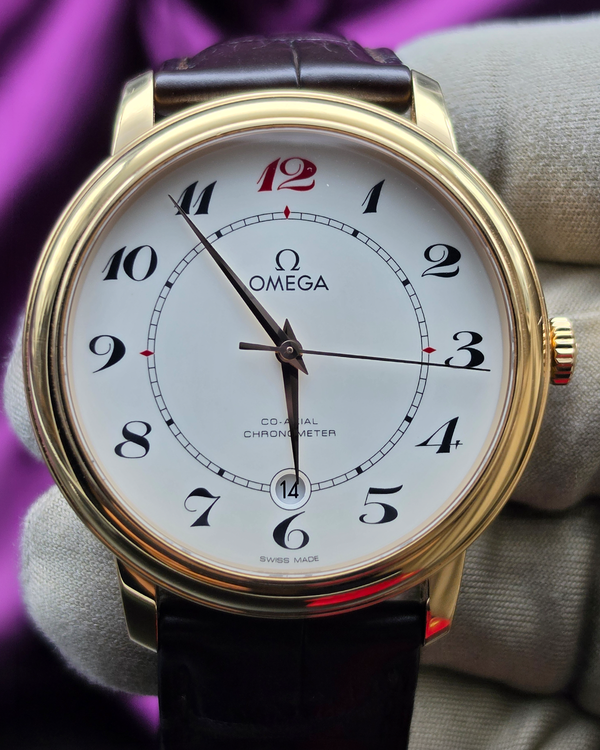Omega De Ville Prestige "50th Anniversary" 39.5MM White Dial Leather Strap (424.53.40.20.04.004)