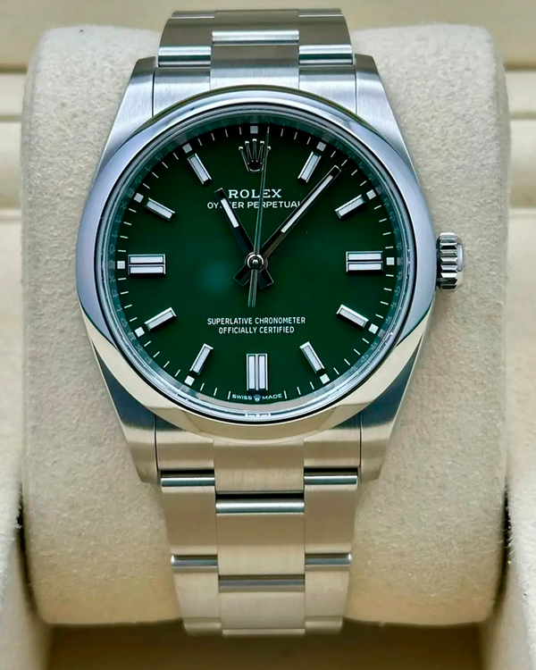 Rolex Oyster Perpetual (126000)