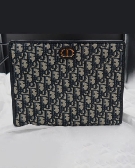 No Reserve - Dior Accessories 30 Montaigne Dea Pouch Blue Oblique Jacquard Cotton Gold-Tone Hardware Leather Strap (Pouch)