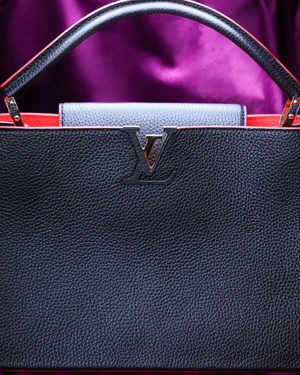 2015 Louis Vuitton Capucines Hand Bag Noir Flamingo Gold-Tone Hardware Leather Strap (M95509)